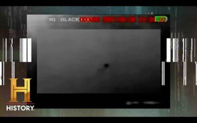 UFO HOVERS OVER OKLAHOMA HOME "I Hope I Don't Get Taken!" | The Proof is Out There (Season 3)