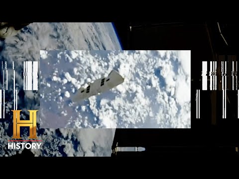 hqdefault.jpg Astronauts Capture OUT OF THIS WORLD Object – Space Junk or UFO?” | The Proof Is Out There | #Shorts
