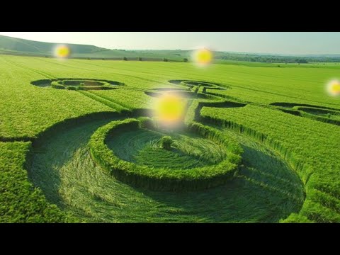 hqdefault.jpg UFO light balls draw Crop Circles: Ancient Aliens' Sacred Geometries – part 3