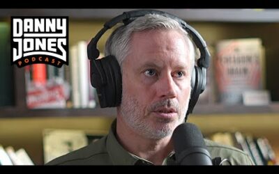 Evolution Expert: Aliens are Future Humans & UFOs are Time Machines | Mike Masters