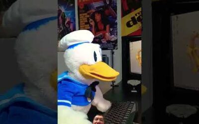 The duck sent a message to the aliens #duck #message #memes #aliens #viral #shorts  #fyp #funny